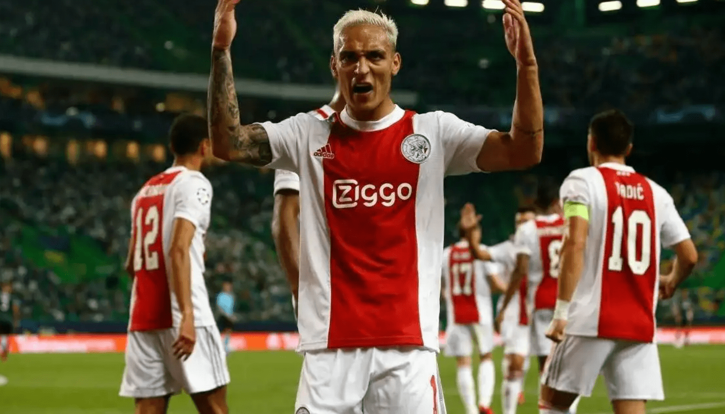 赛前曼联备战荷甲；伤情更新细节曝光；更衣室稳定；球探报告显示潜力的简单介绍