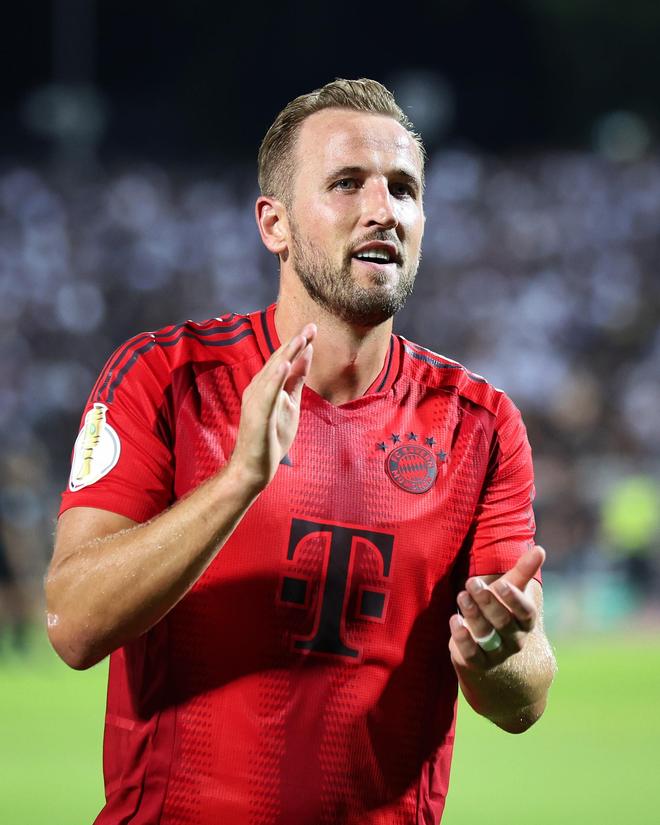 包含费德勒在日本队比赛中挺进下一轮今晨亚特兰大调整名单以备德国杯，网友：凯恩与60激战利物浦分钟的词条