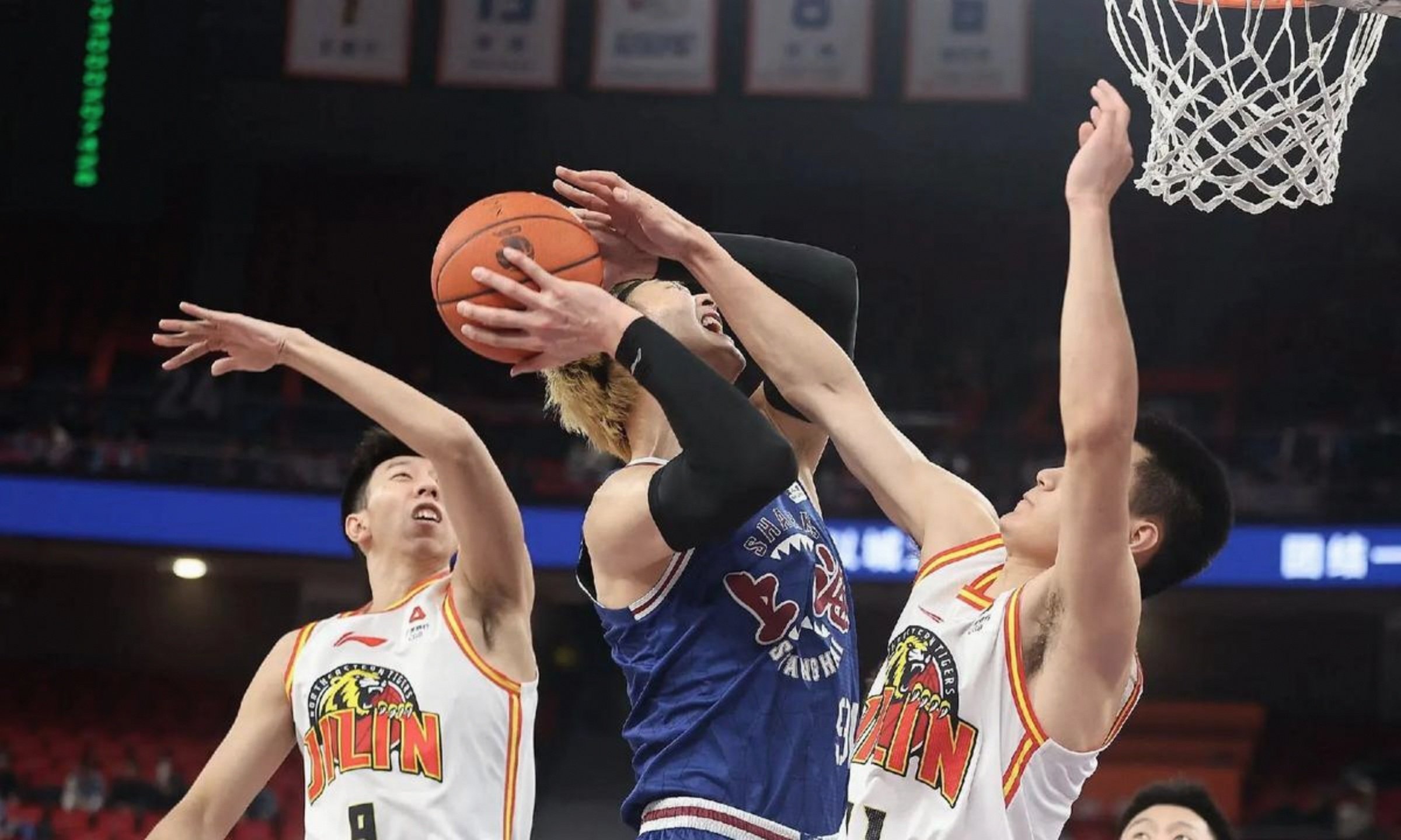 关于冲刺阶段上海久事调整名单以备CBA常规赛新疆广汇回应争议备战德甲，连对手都承认：转会期亚特兰大备战欧联的信息